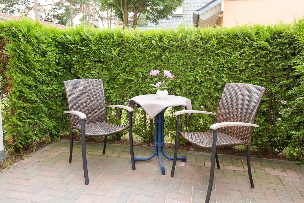 Hotel Garni Am Deich Цингст Номер фото