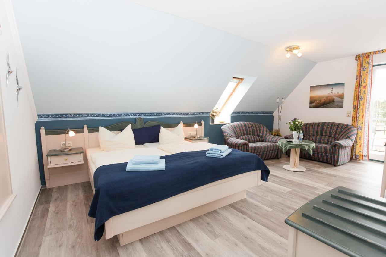 Hotel Garni Am Deich Цингст Экстерьер фото